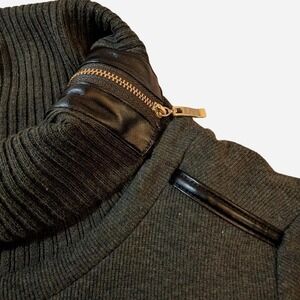 Raphaella Hunter Green Embellished Sweater With‎ Faux Leather Zipper Detail 1X